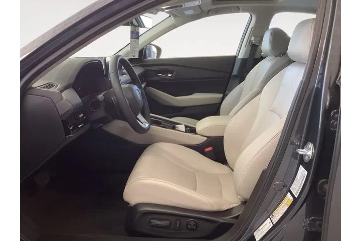 $32500 : Honda Accord Hybrid 2024 Tou image 9