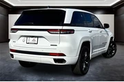 $30888 : Jeep Grand Cherokee 2023 4x4 thumbnail