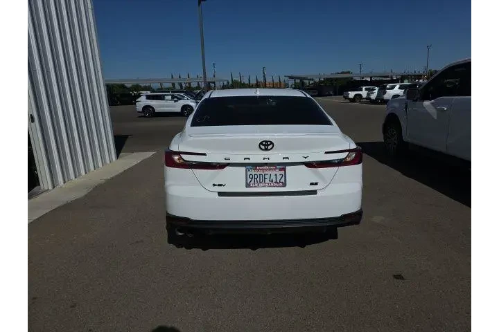 $32500 : Toyota Camry 2025 SE 4dr Sed image 5