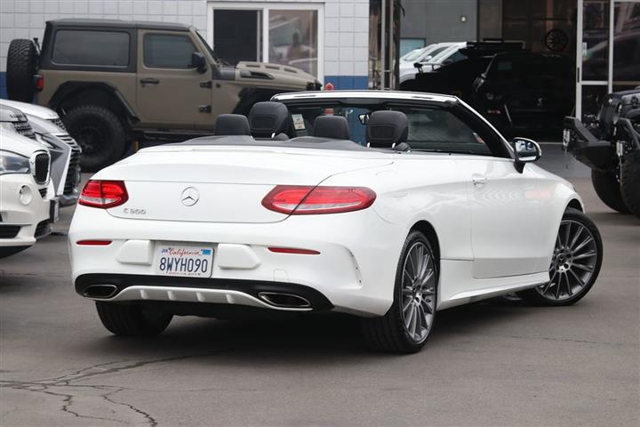 2017 C 300 Cabriolet image 3