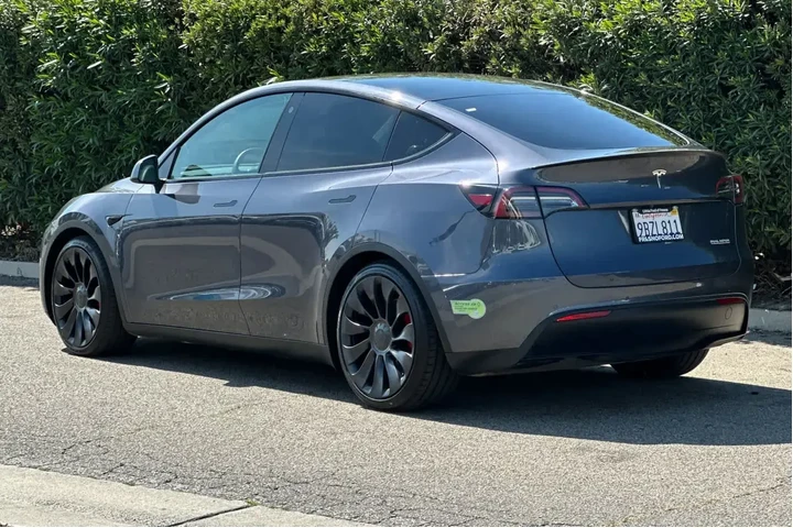 $31000 : Tesla Model Y 2022 AWD Perfo image 6