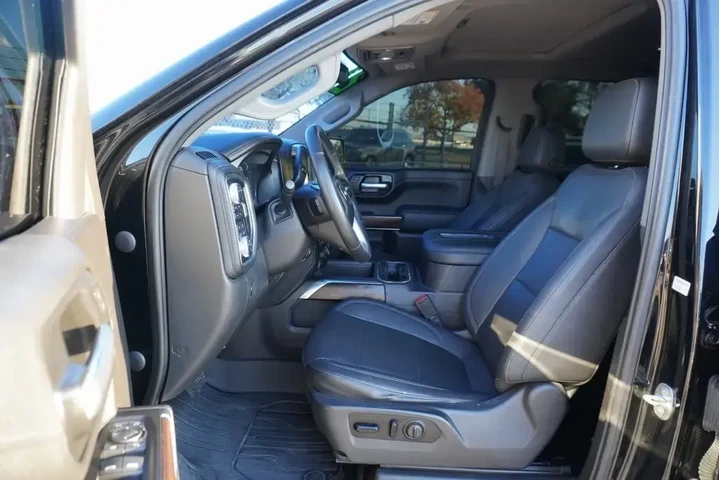 $39988 : GMC Sierra 1500 2021 4x4 SLT image 7