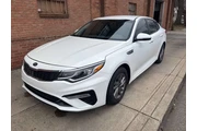 2020 Optima LX en Cleveland