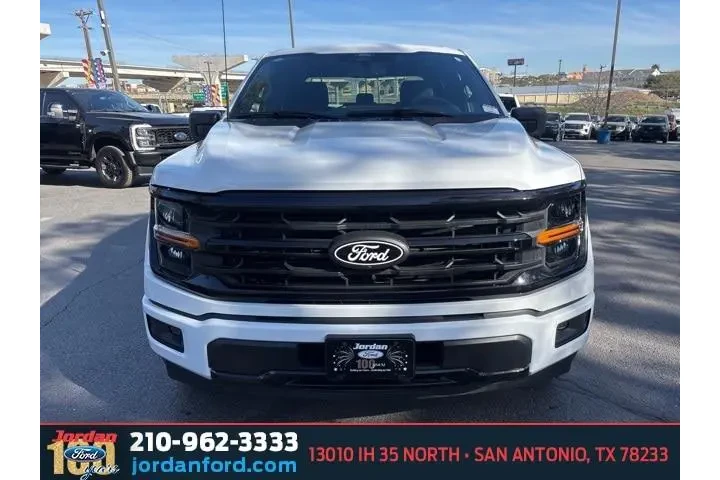 $38918 : Ford F-150 2024 4x2 XLT 4dr image 2