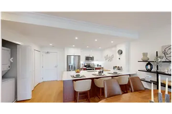 $3240 : Rental property with 1 bedro image 2