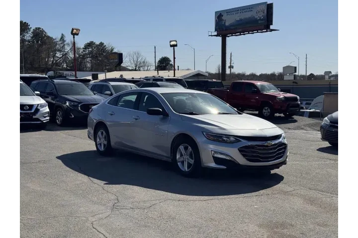$14450 : 2020 Malibu LS Fleet image 6