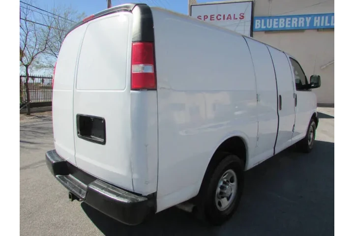 $10995 : 2013 Express 2500 image 4