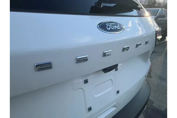 $20995 : Ford Escape 2022 AWD SE 4dr image 9