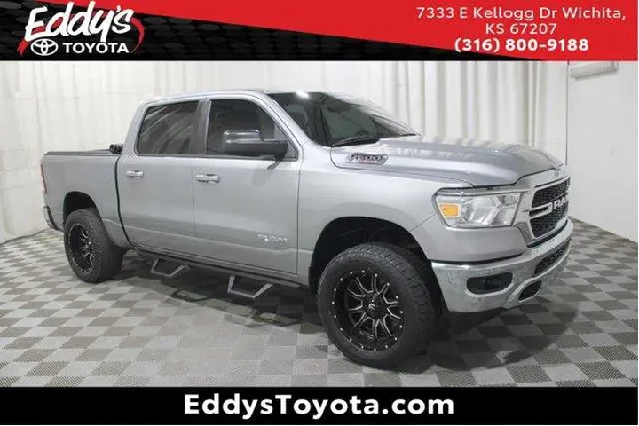 $35882 : Ram 1500 2022 4x4 Big Horn 4d image 1