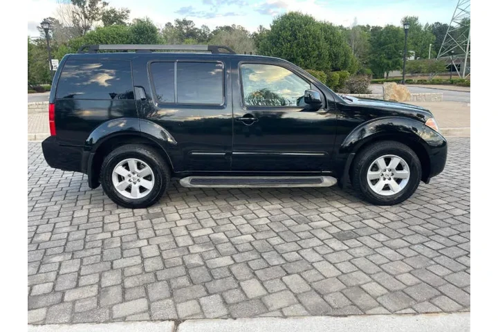 $5500 : 2011 Pathfinder S image 6