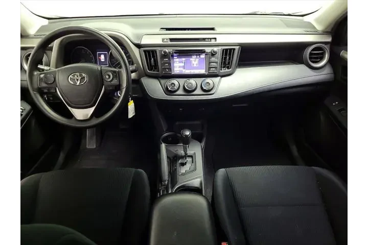 $17998 : Toyota RAV4 2018 LE 4dr SUV image 9