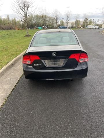 $5500 : PRE-OWNED 2008 HONDA CIVIC EX image 2