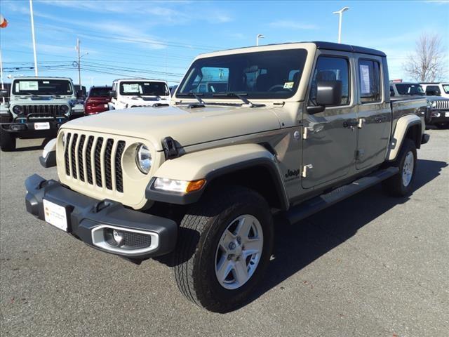 $34997 : PRE-OWNED 2020 JEEP GLADIATOR image 8