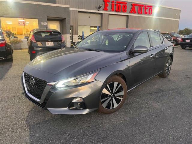 $15995 : 2019 Altima 2.5 SL image 2