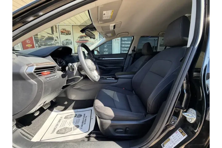 $21499 : 2023 Altima 2.5 SV image 10