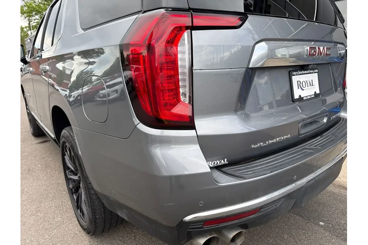 $31995 : 2021 GMC Yukon 4WD Denali image 10
