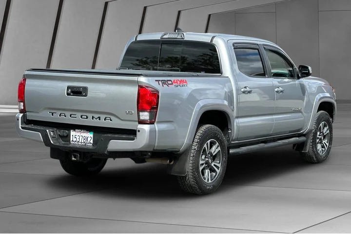 $34000 : Toyota Tacoma 2018 4x4 TRD S image 4