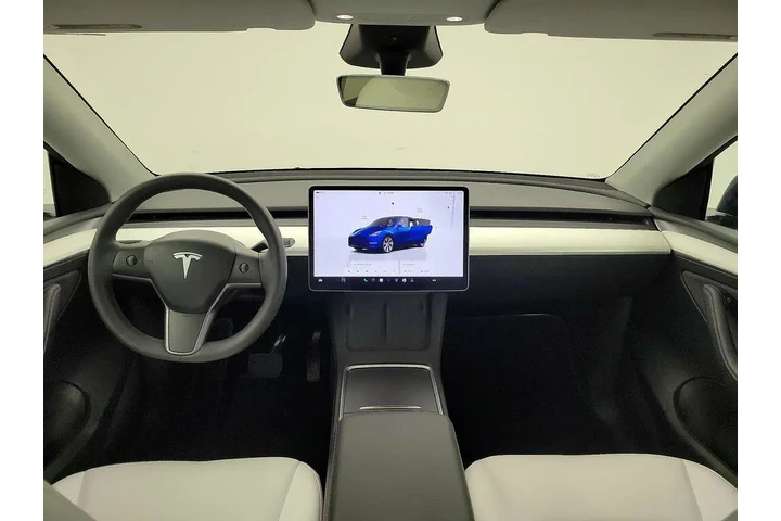 $33998 : Tesla Model Y 2023 AWD Long image 9