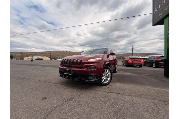 $12995 : 2017 Cherokee Limited image 4