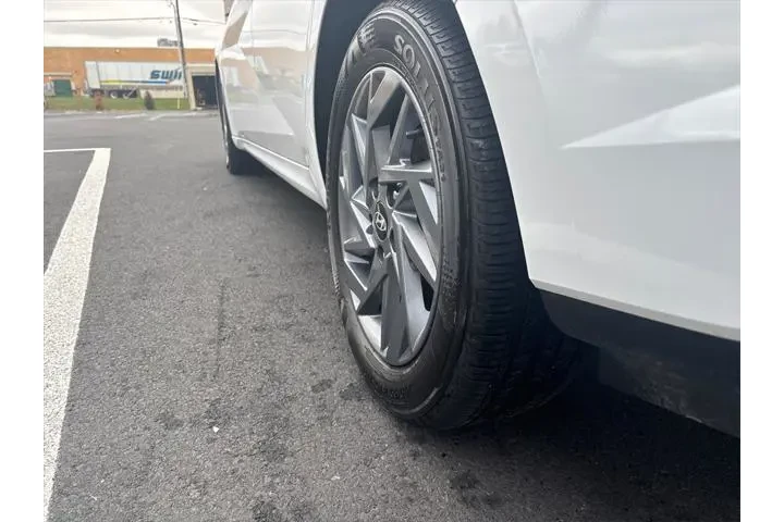 $22498 : Hyundai ELANTRA Hybrid 2025 image 9