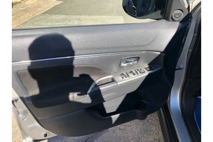$16990 : 2021 Outlander Sport 2.0 SE 4 image 10