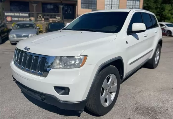 2012 Grand Cherokee image 3