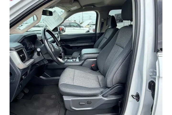 $39557 : Ford Expedition 2024 4x4 XLT image 5