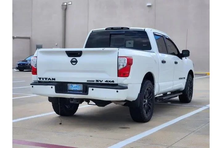 $24713 : Nissan Titan 2018 4x4 S 4dr image 5