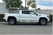 $38800 : GMC Sierra 1500 2022 4x2 SLT thumbnail