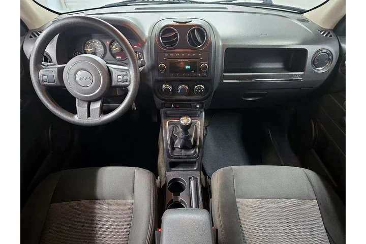 $11998 : Jeep Patriot 2015 Sport 4dr image 9