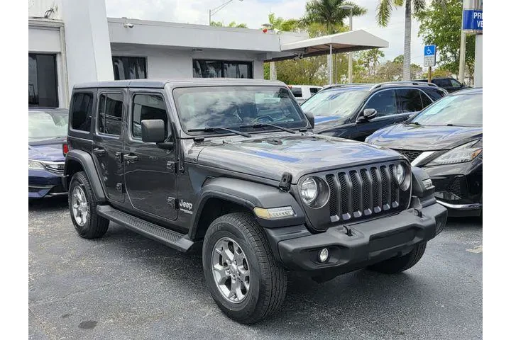 $18990 : Jeep Wrangler Unlimited 2020 image 2