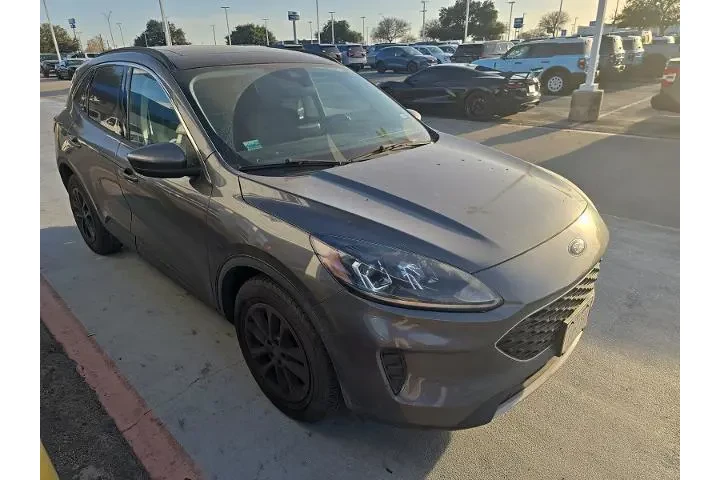 $14998 : Ford Escape 2021 SE 4dr SUV image 3