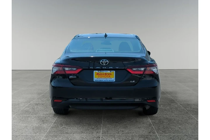 $21970 : Toyota Camry 2022 LE 4dr Sed image 4