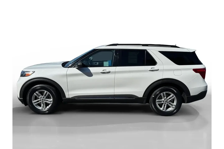 $25994 : Ford Explorer 2023 XLT 4dr S image 2