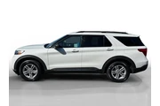$25994 : Ford Explorer 2023 XLT 4dr S thumbnail