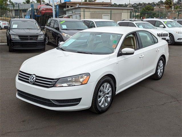 $13850 : 2015 Passat image 8