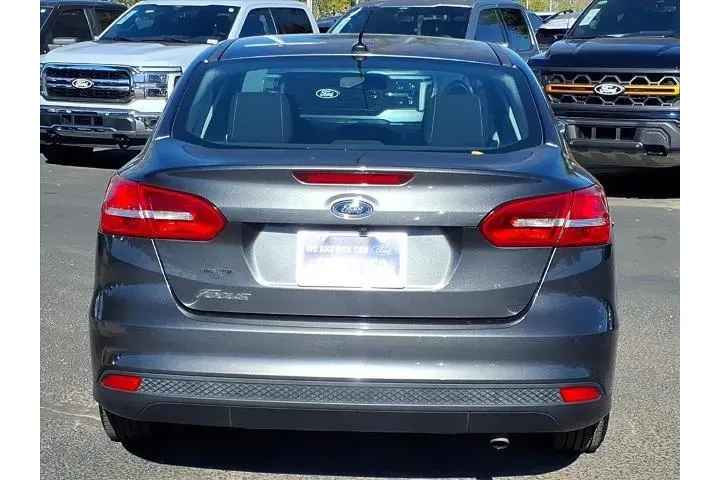 $7957 : Ford Focus 2016 S 4dr Sedan image 6