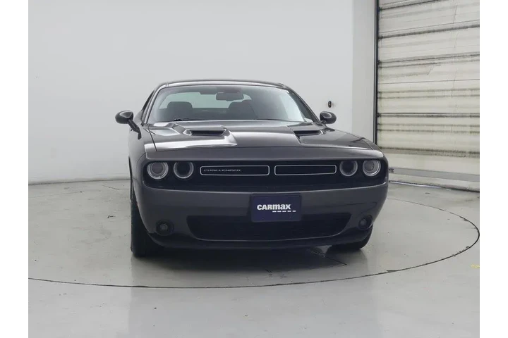 $18998 : Dodge Challenger 2018 SXT 2d image 5