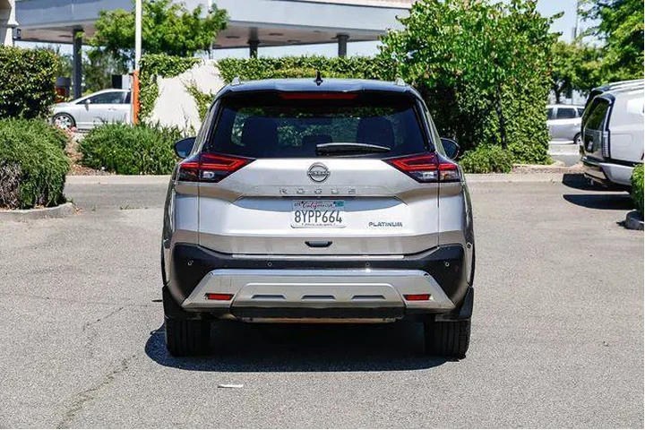 $21141 : Nissan Rogue 2022 Platinum 4 image 4