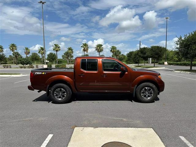 $18750 : 2017 NISSAN FRONTIER CREW CAB image 8