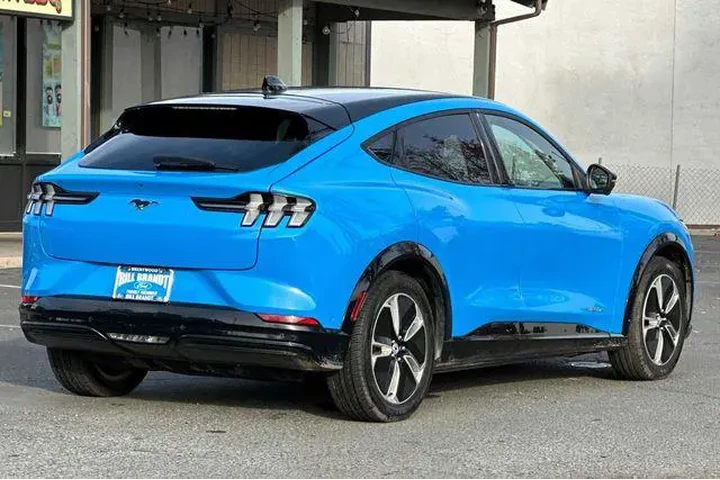 $26518 : Ford Mustang Mach-E 2023 Pre image 3