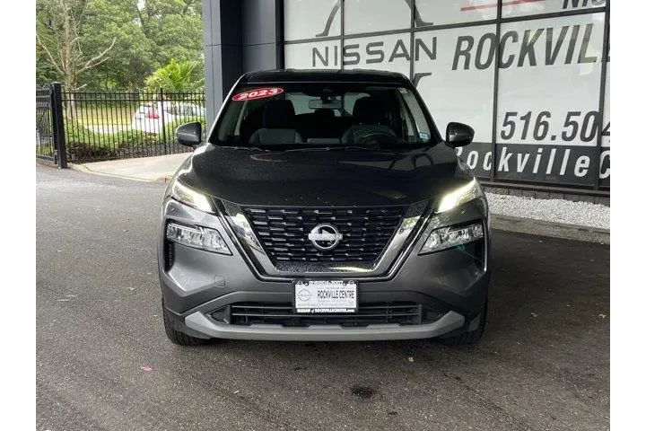 Nissan Rogue 2023 AWD SV 4dr image 3