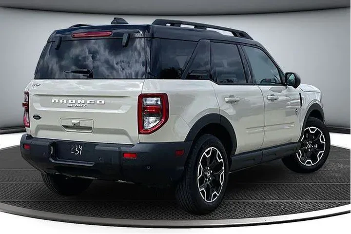 $34000 : Ford Bronco Sport 2025 AWD O image 6