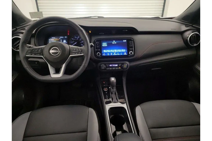 $19998 : Nissan Kicks 2023 SR 4dr Cro image 9