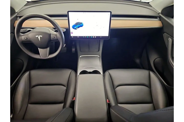 $33998 : Tesla Model Y 2022 AWD Long image 9