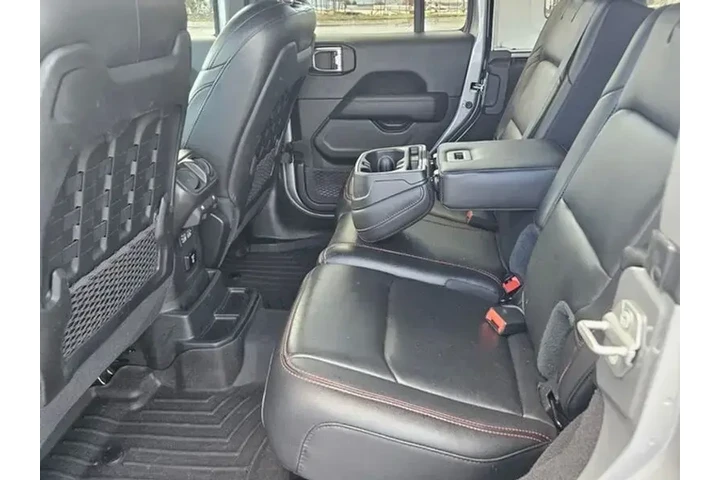 $37896 : Jeep Wrangler Unlimited 2021 image 8