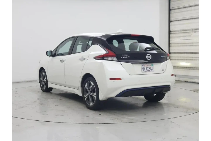 $15998 : Nissan LEAF 2020 SV PLUS 4dr image 2