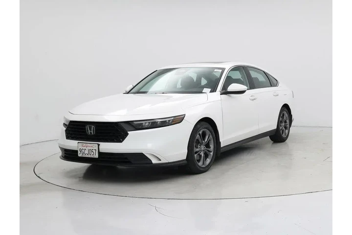 $22998 : Honda Accord 2023 EX 4dr Sed image 4