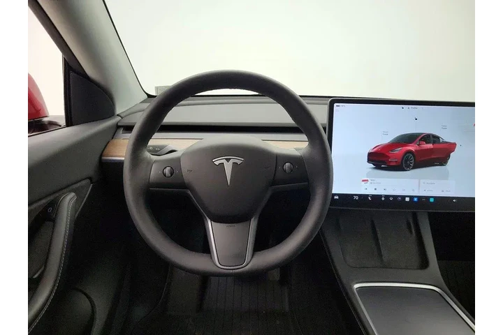 $29998 : Tesla Model Y 2022 AWD Long image 10