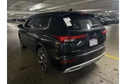 $24995 : Mitsubishi Outlander 2023 SE thumbnail